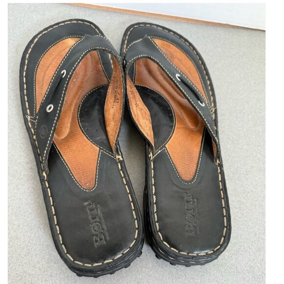Born Black Leather W3936 T Strap Sandals Flip Flops 11/43 Casual Cushion Shoe - Picture 6 of 11